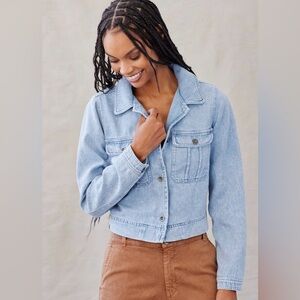 Bella Dahl Cropped Light Wash Denim Jacket Cotton Tencel Utility Western